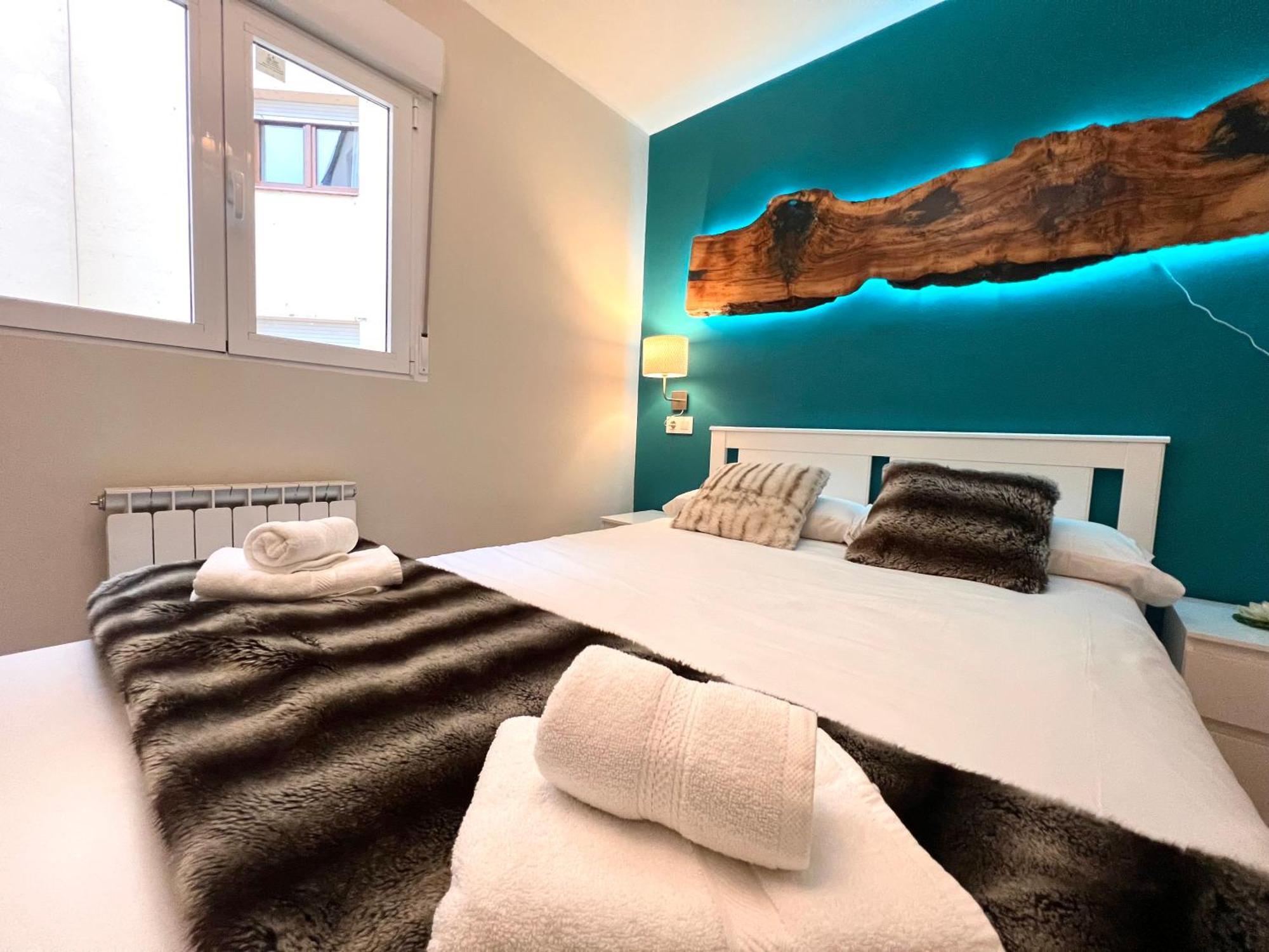 Apartament Les Vernedes - L'Amfitriona ซอร์ต ภายนอก รูปภาพ