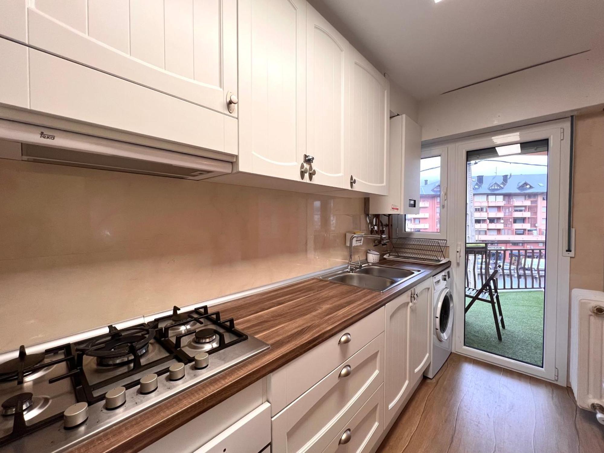 Apartament Les Vernedes - L'Amfitriona ซอร์ต ภายนอก รูปภาพ