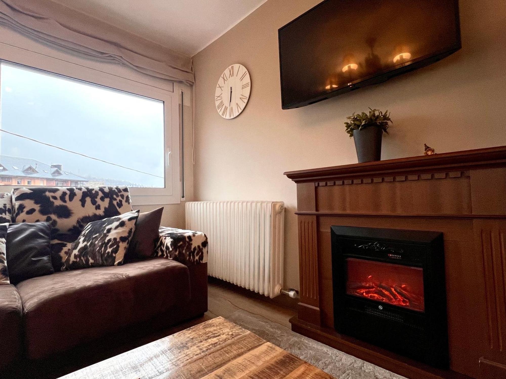 Apartament Les Vernedes - L'Amfitriona ซอร์ต ภายนอก รูปภาพ